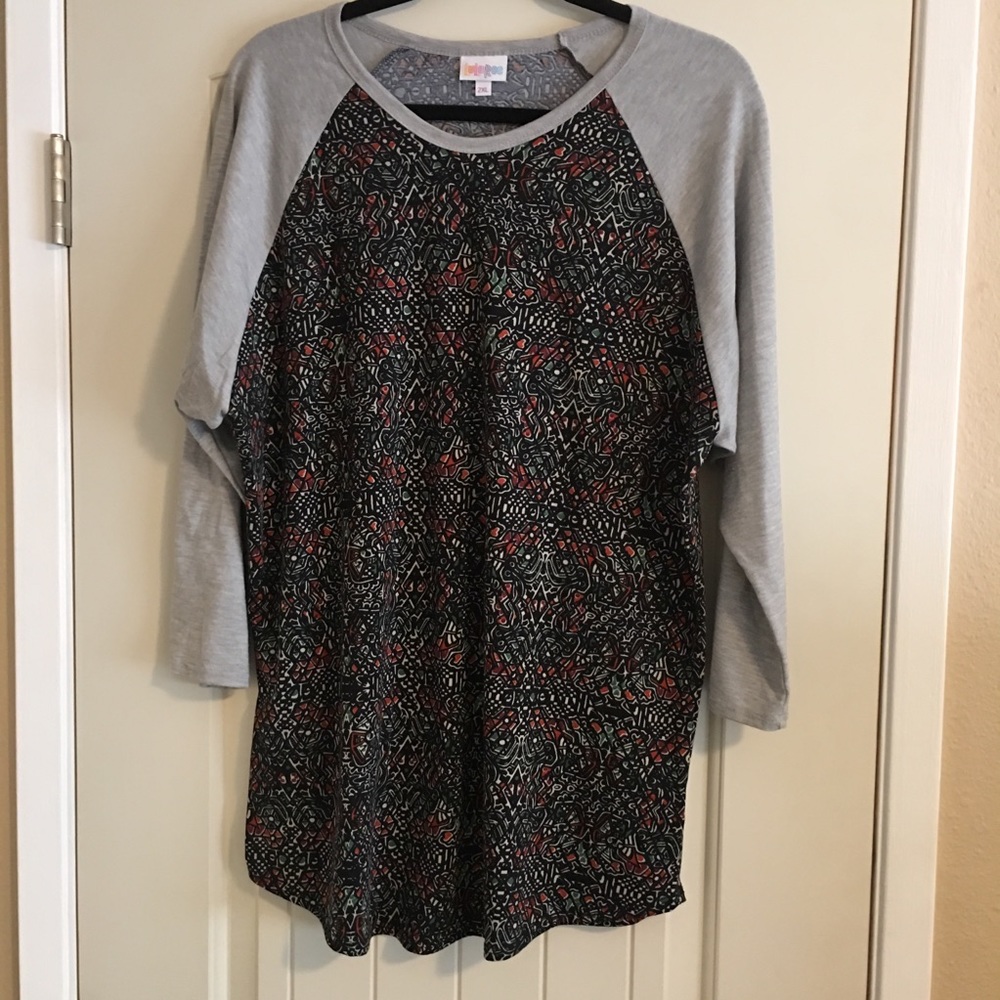 Lularoe Randy 3/4 sleeve shirt - 2XL